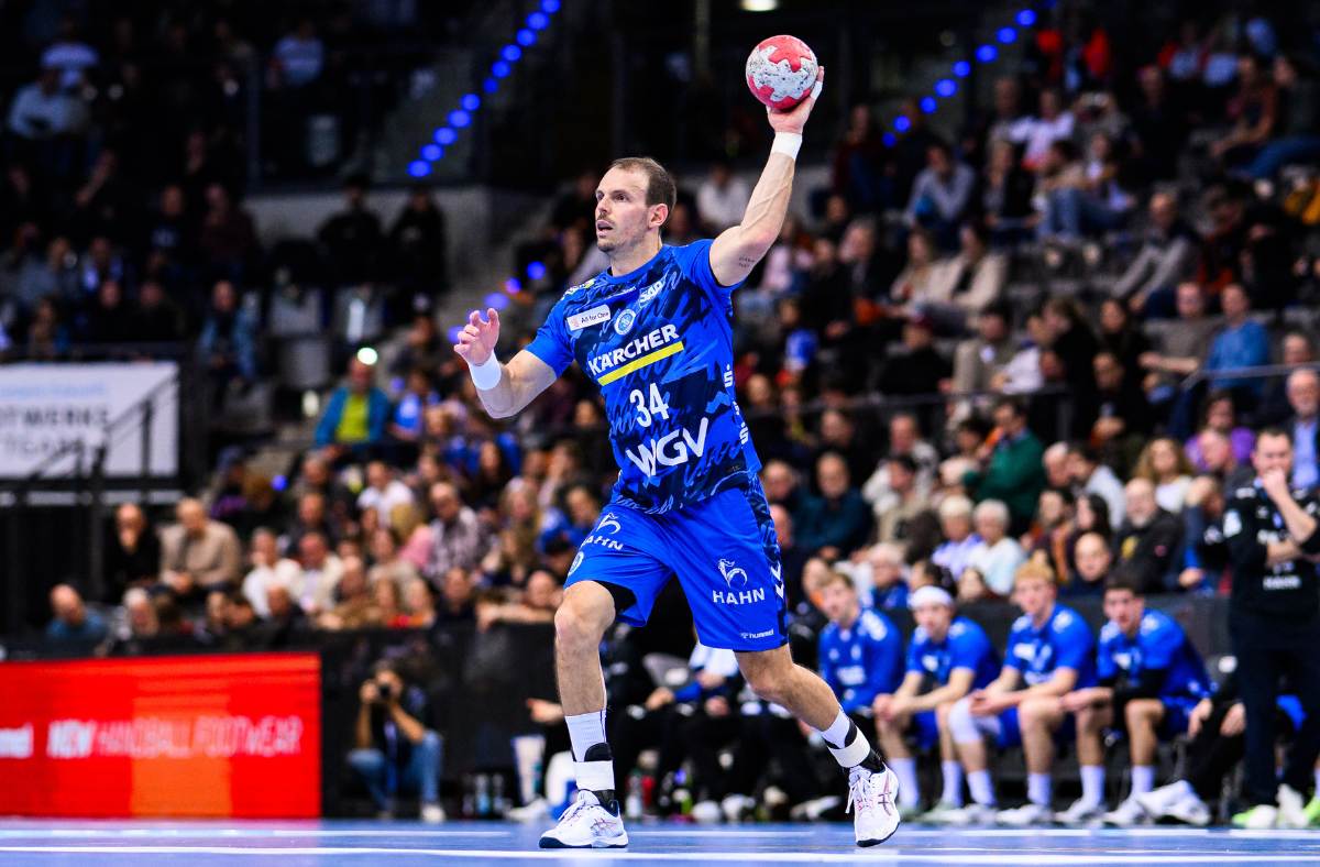 Bild zeigt Kai Häfner beim Sprungwurf