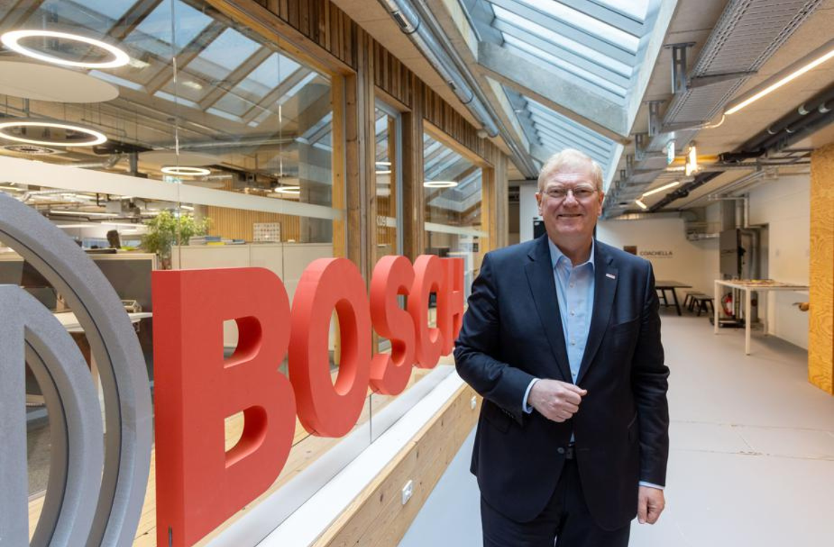Kopie von StZN Treffpunkt Foyer / StZ im Gespräch: Bosch im Wandel